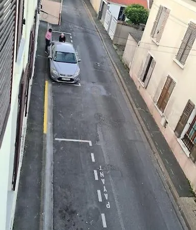 Grand Studio Paris - Rer E